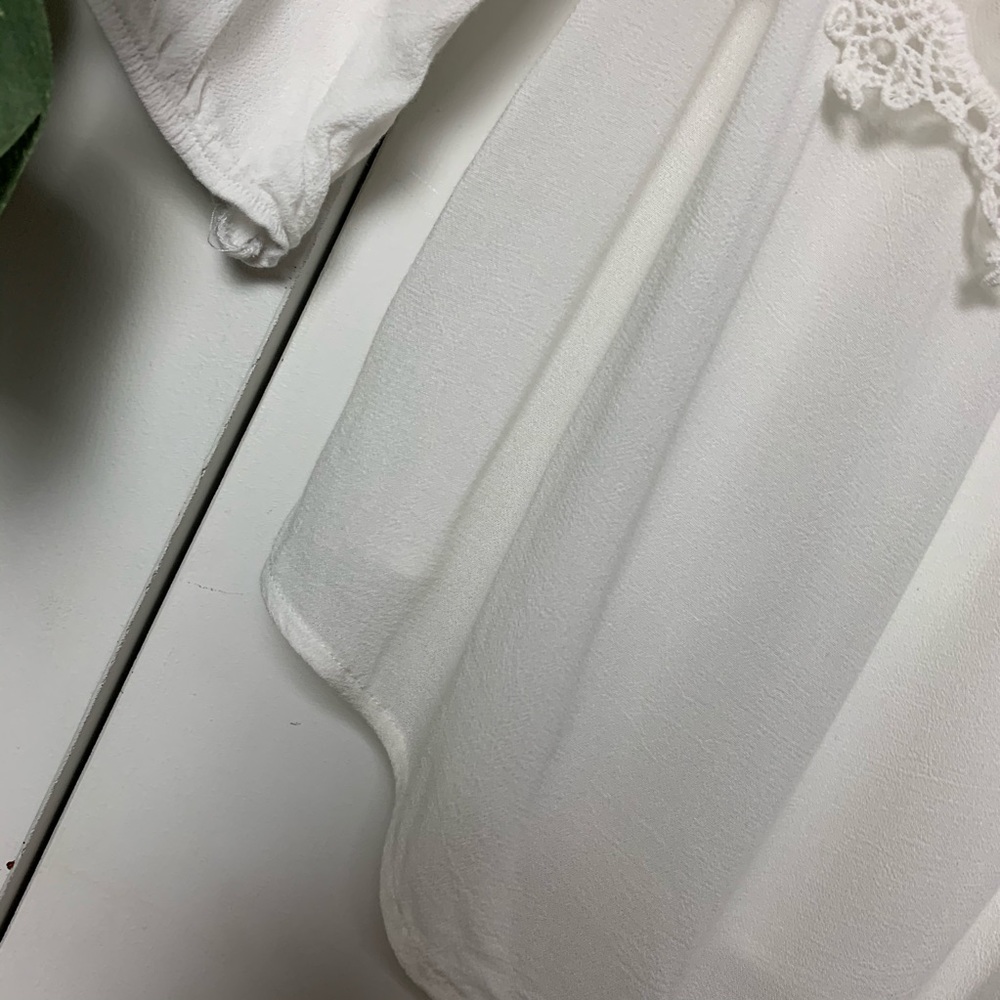 Off-Shoulder White Shirt - Picture 5 of 12